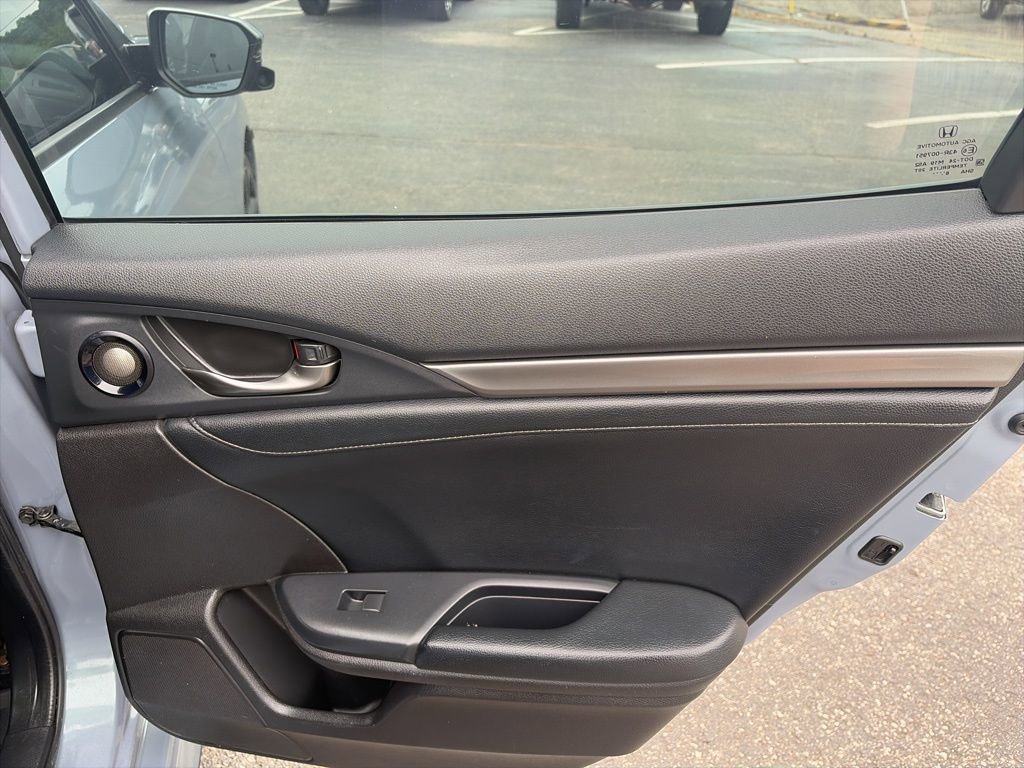 Used 2019 Honda Civic Sport Touring image 27