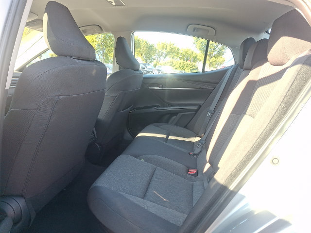 Used 2025 Toyota Camry LE FWD image 9