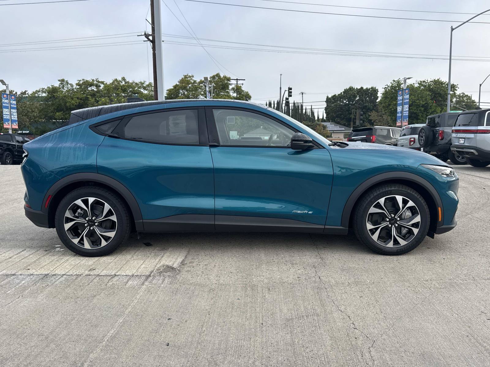 New 2026 Ford Mustang Mach-E Select RWD image 2