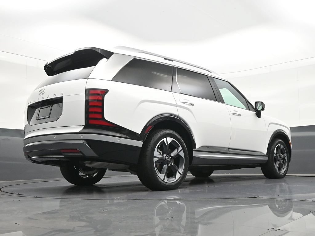 Used 2026 Hyundai Palisade Limited FWD image 28