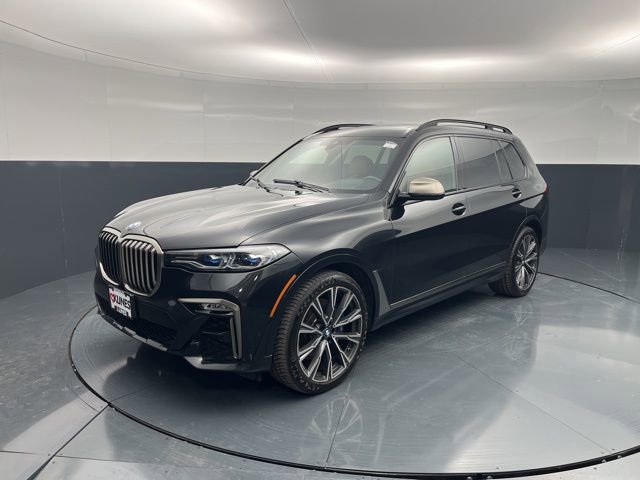 Used 2021 BMW X7 M50i w/ Cold Weather Package image 3