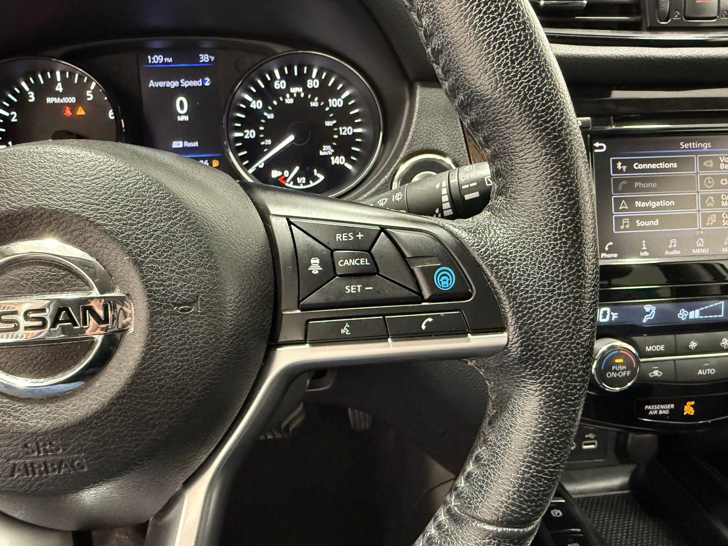 Used 2020 Nissan Rogue SL image 22