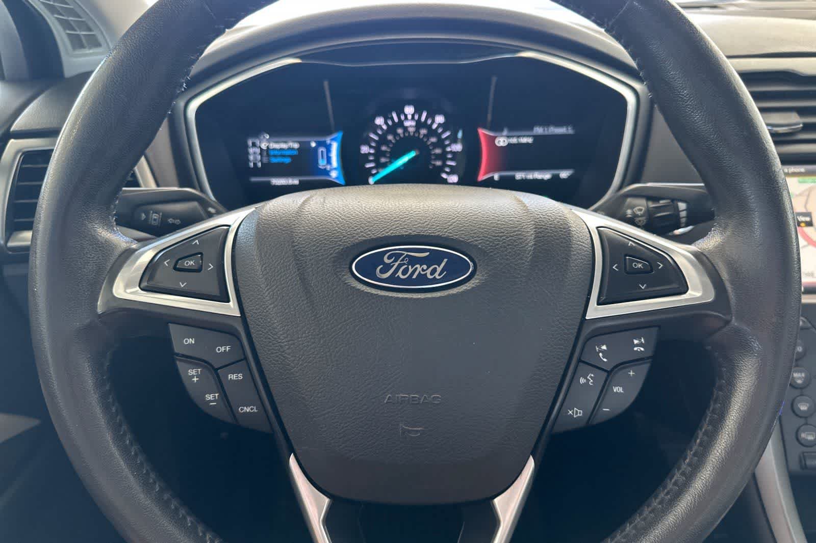 Used 2016 Ford Fusion Energi Titanium w/ Driver Assist Package FWD image 25