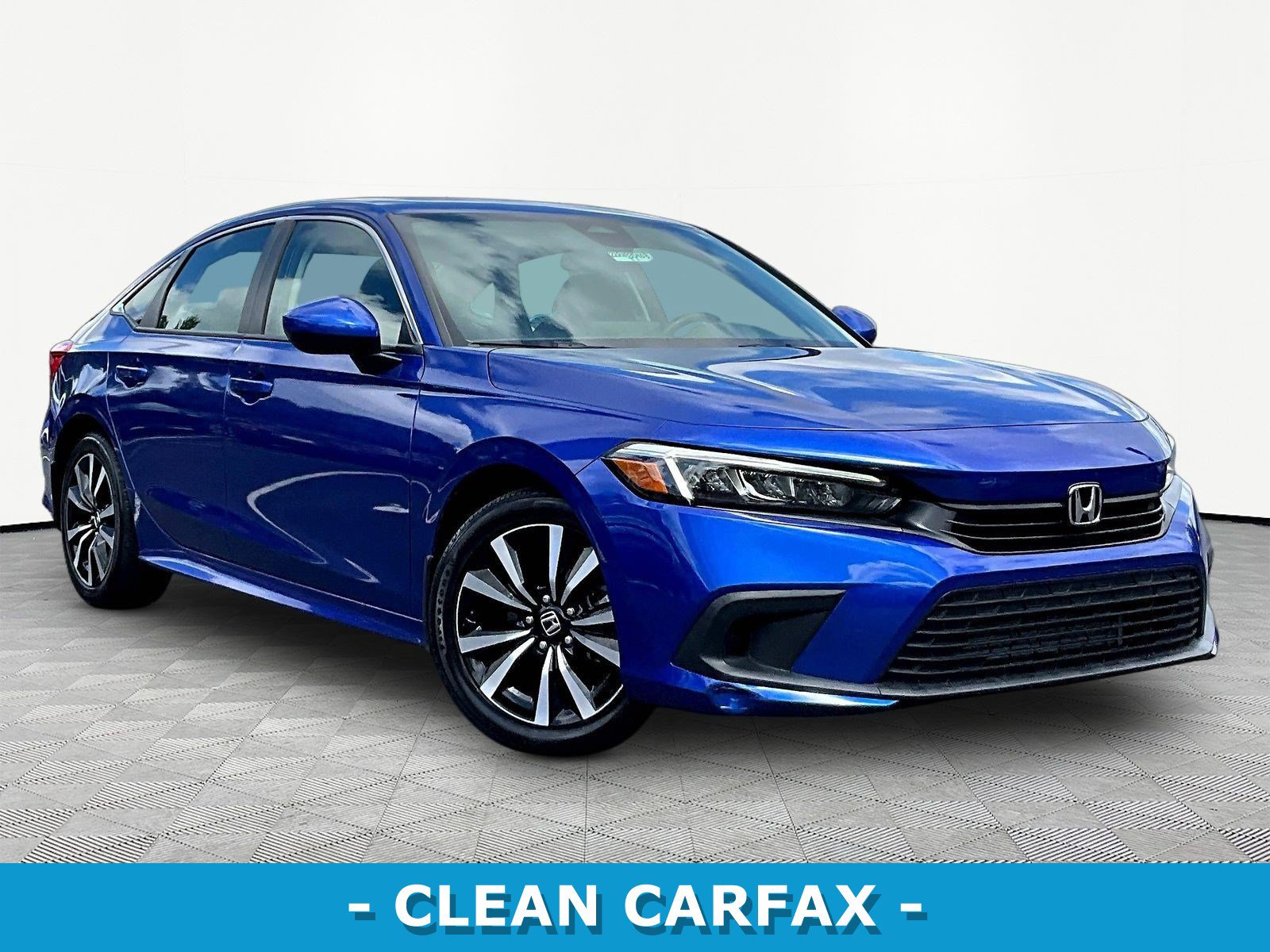 Certified 2024 Honda Civic EX image 3