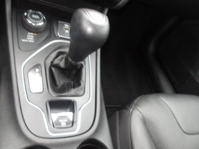 Used 2020 Jeep Cherokee Latitude Lux w/ Quick Order Package 26H Lux AWD/4WD image 21