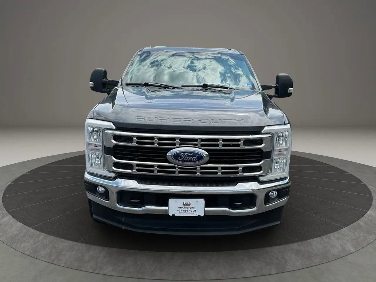 Used 2024 Ford F250 XLT AWD/4WD image 8