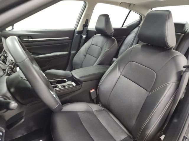 Used 2024 Nissan Altima 2.5 SL FWD image 18