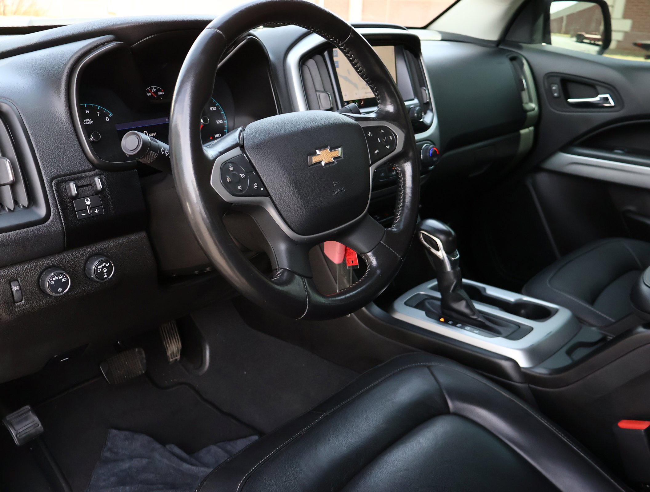 Used 2022 Chevrolet Colorado ZR2 AWD/4WD image 3