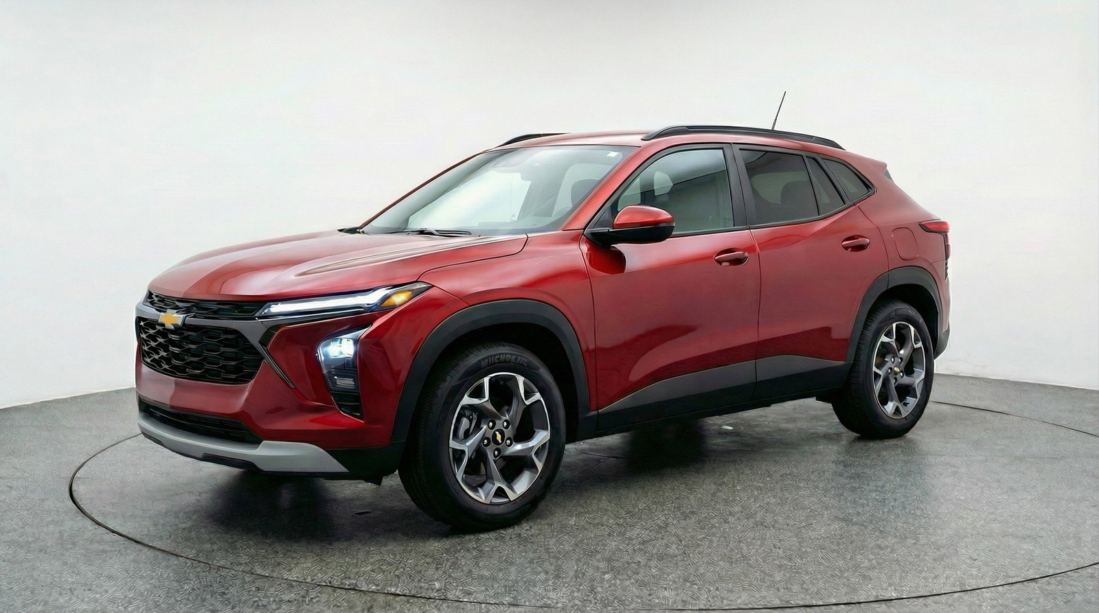 Used 2025 Chevrolet Trax LT w/ LT Convenience Package image 3