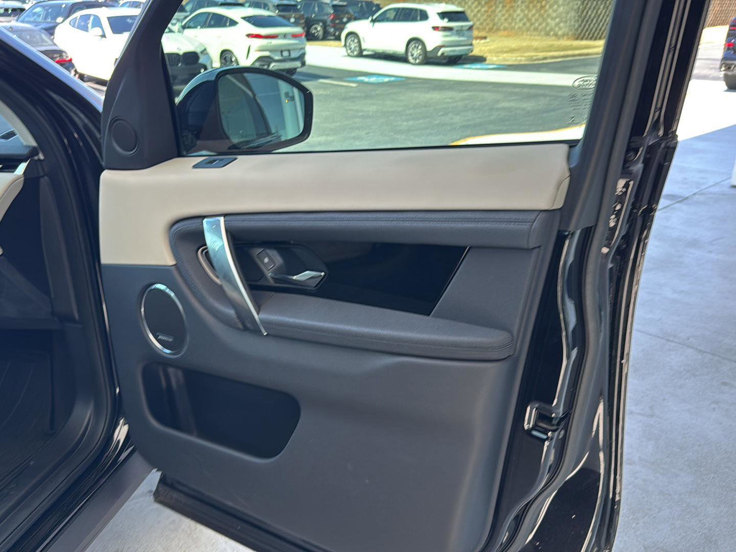 Used 2022 Land Rover Discovery Sport S image 12