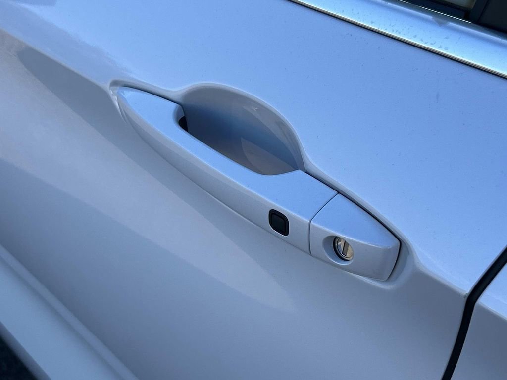 New 2026 Mitsubishi Outlander SE FWD image 14
