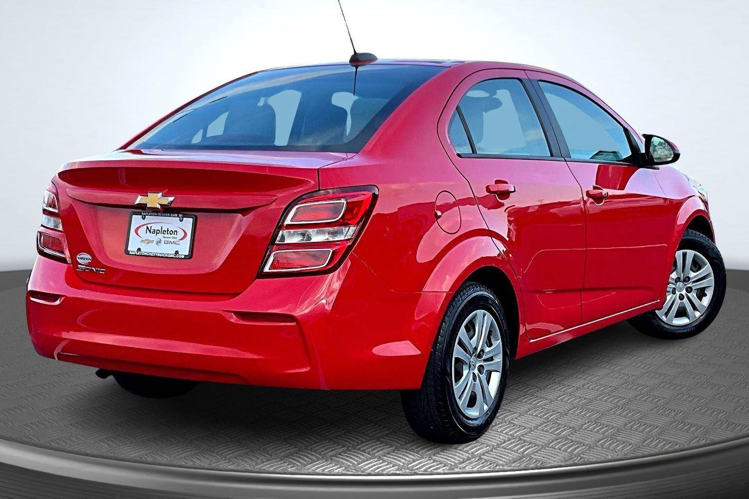 Used 2018 Chevrolet Sonic LS image 2