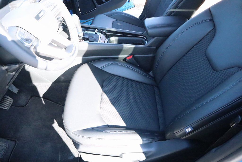 New 2026 Jeep Compass Latitude image 11