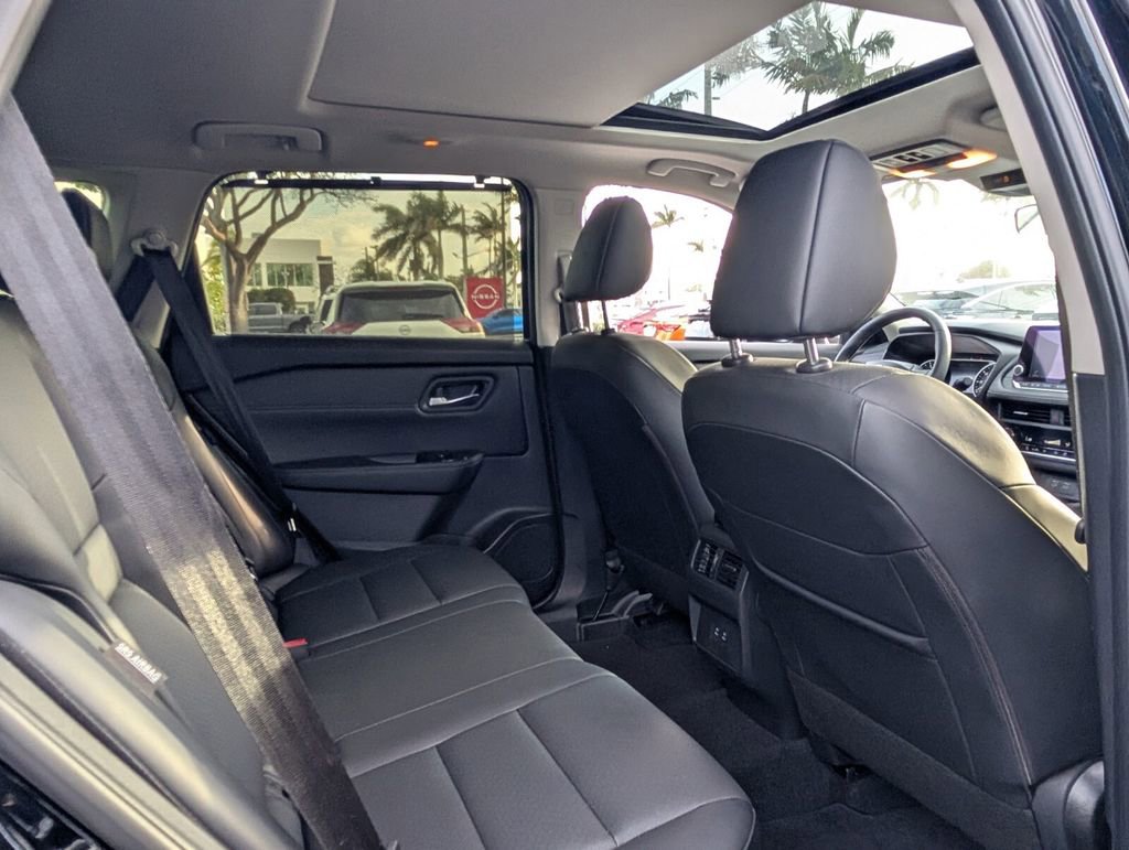 Certified 2025 Nissan Rogue SV w/ SV Premium Package image 13