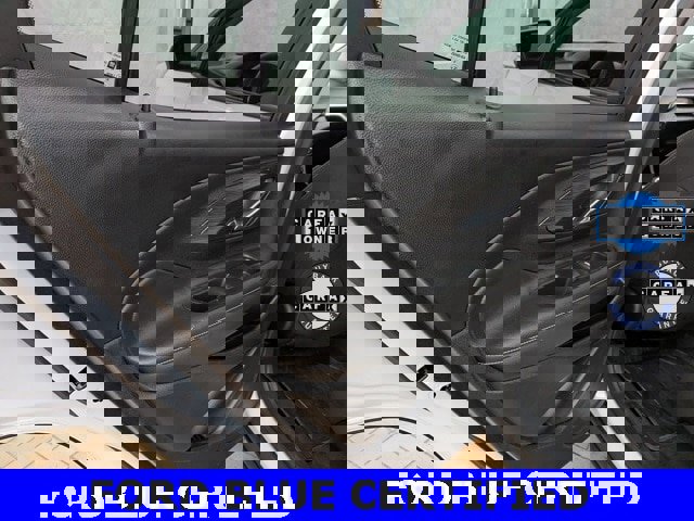 Used 2022 GMC Terrain SLE w/ Driver Convenience Package image 19