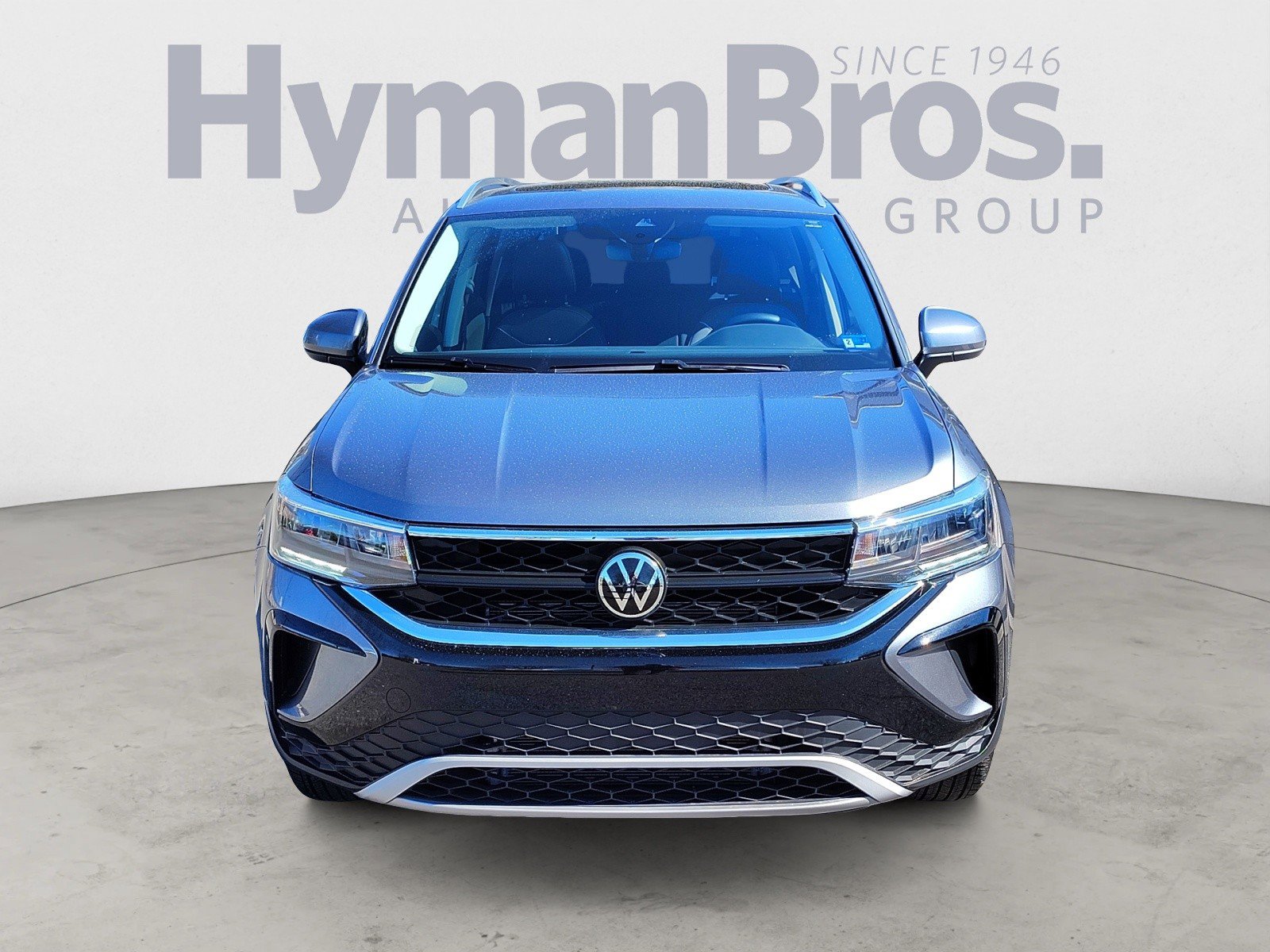 Used 2024 Volkswagen Taos SE w/ Panoramic Sunroof Package image 8