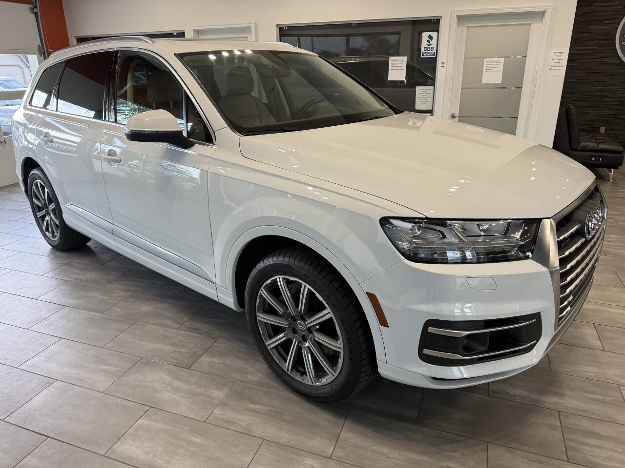 Used 2017 Audi Q7 3.0T Premium Plus image 9