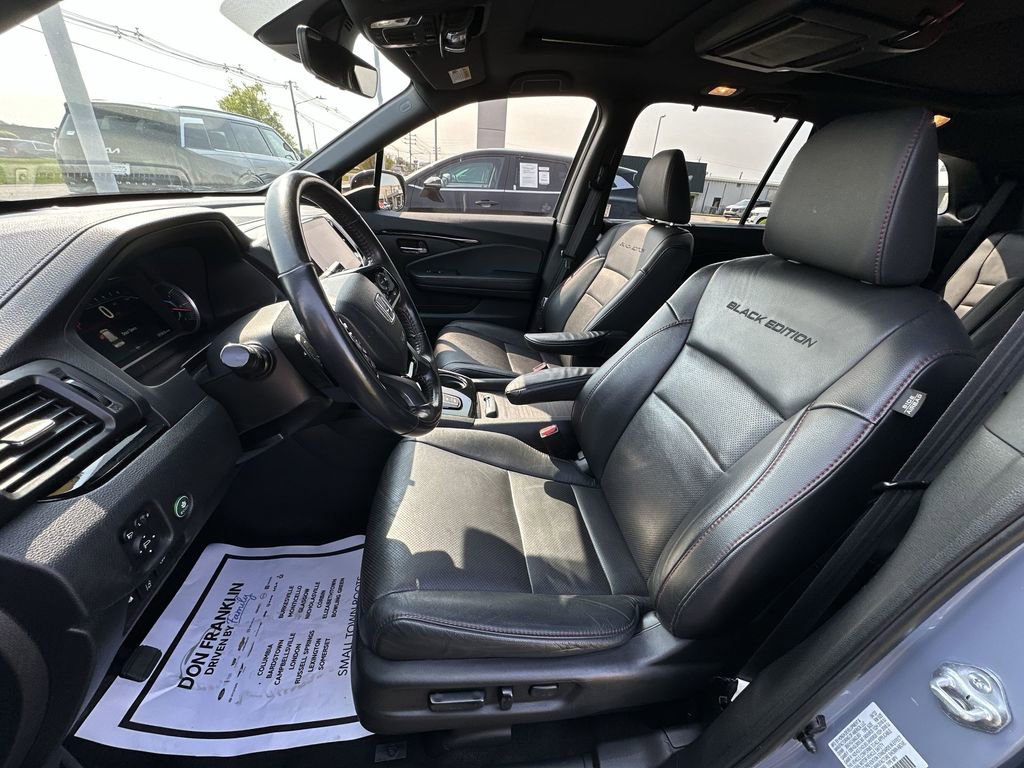 Used 2022 Honda Pilot Black Edition image 11