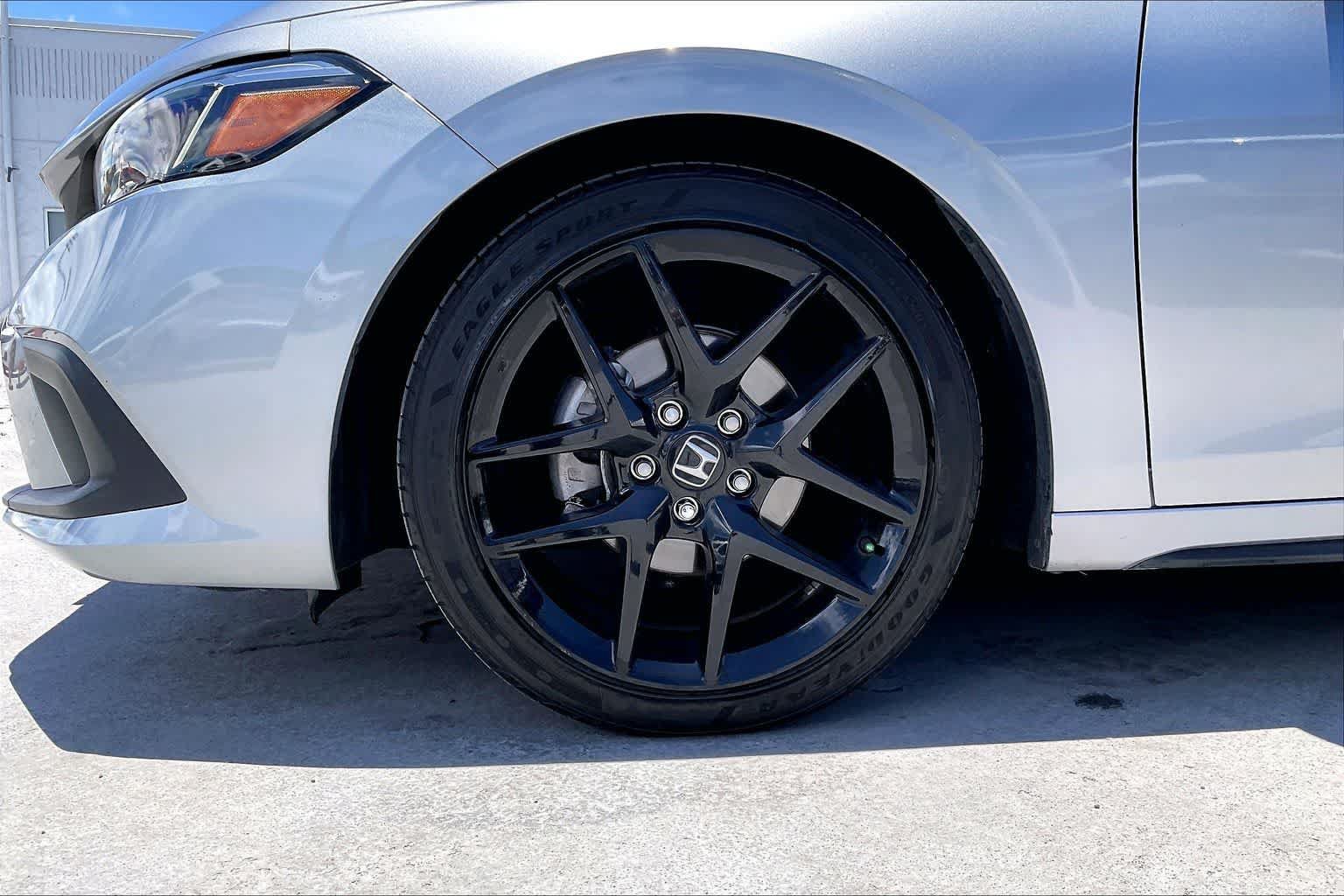 Used 2022 Honda Civic Sport image 8