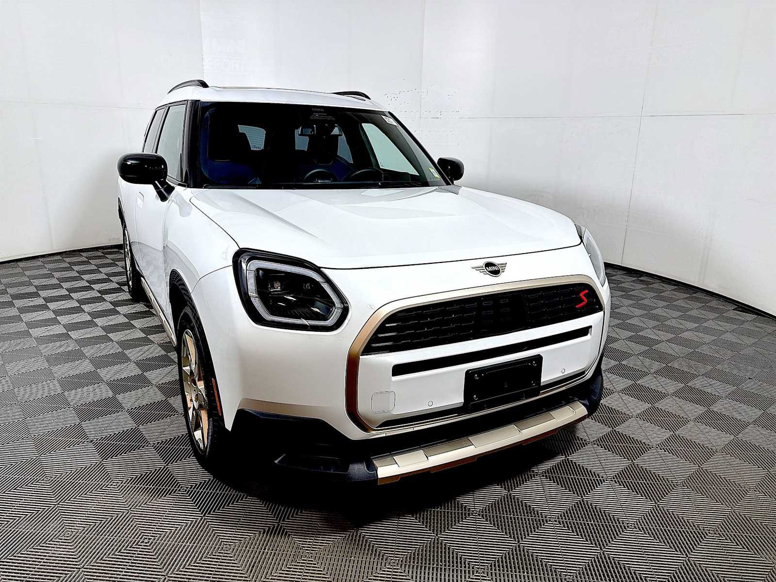 Used 2025 MINI Cooper Countryman S AWD/4WD image 2