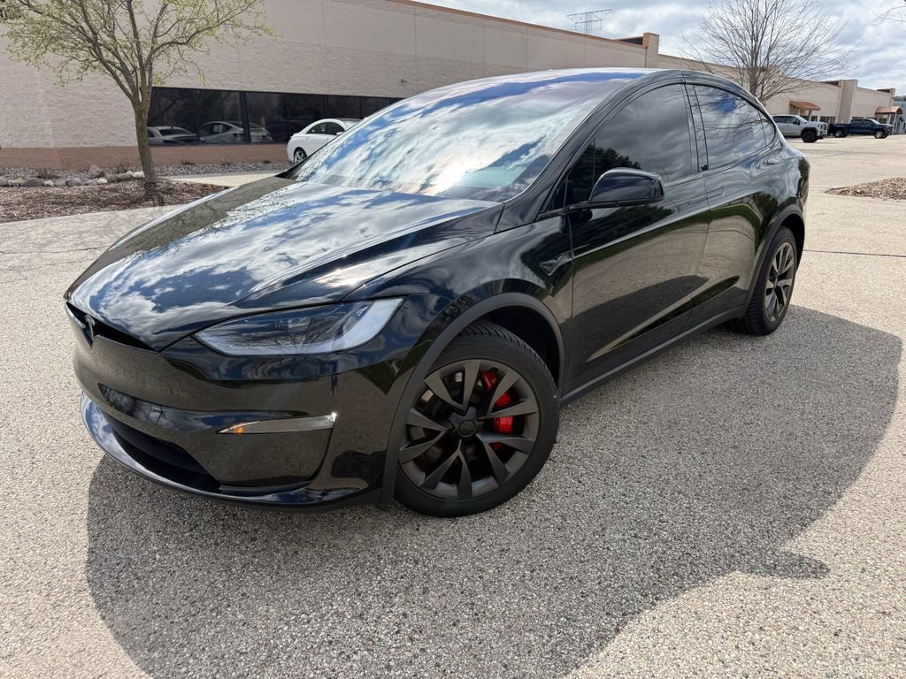 Used 2023 Tesla Model X Plaid image 1