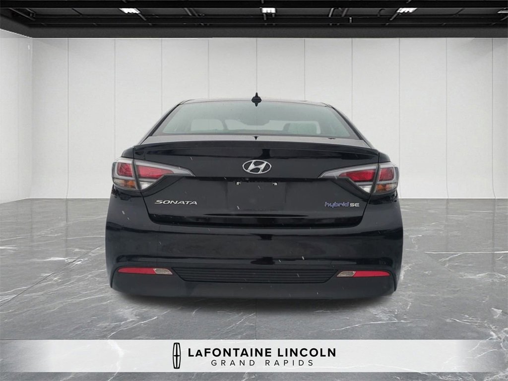 Used 2016 Hyundai Sonata SE image 4