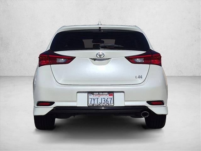 Used 2018 Toyota Corolla iM w/ Carpet Mat Package (TMS) FWD image 6