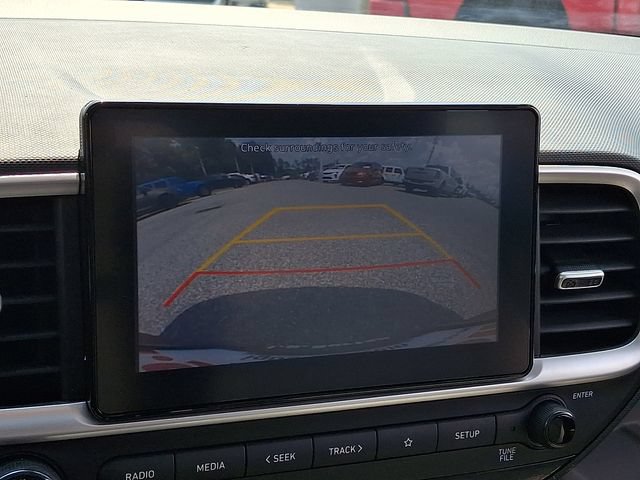 Used 2022 Hyundai Venue SEL FWD image 17