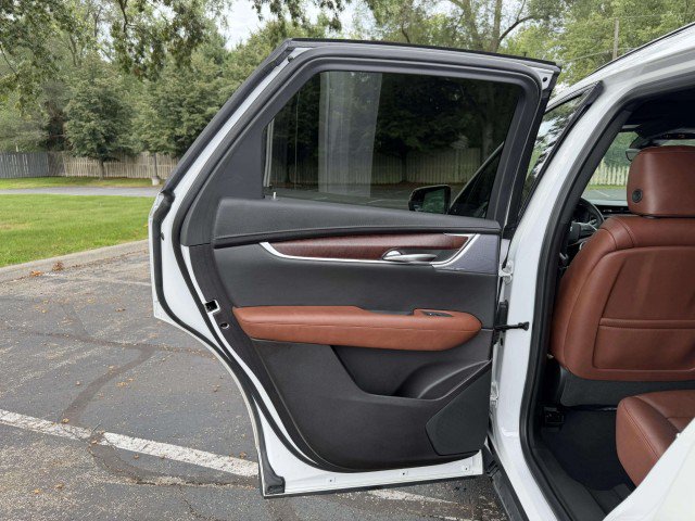 Used 2024 Cadillac XT5 Sportv w/ Technology Package AWD/4WD image 21