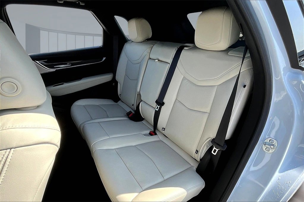 New 2025 Cadillac XT5 Sportv w/ LPO, Red Accent Package image 10