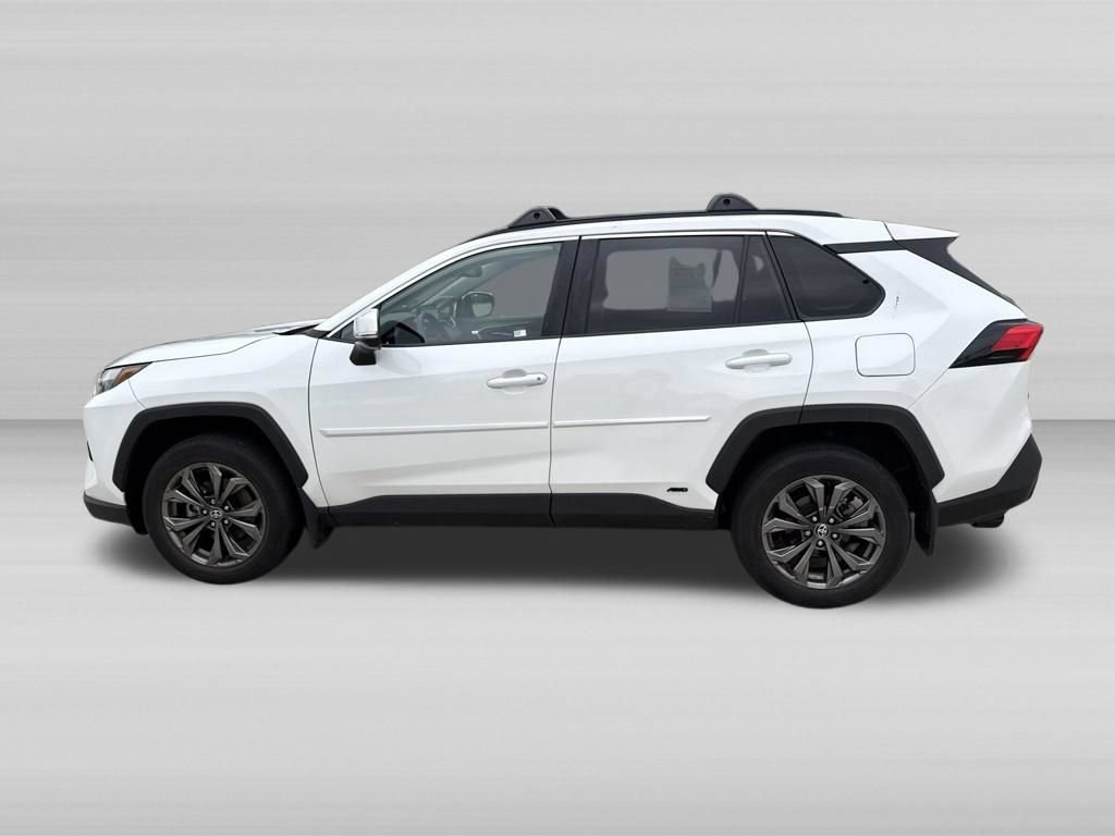 Used 2023 Toyota RAV4 XLE Premium AWD/4WD image 10