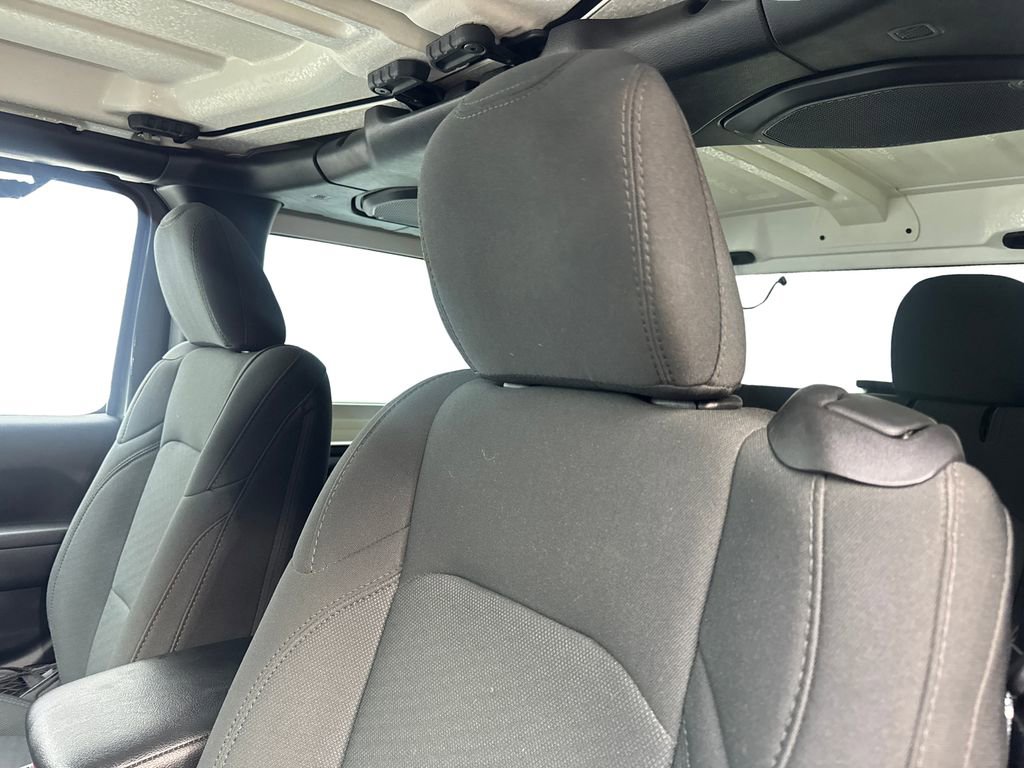 Used 2023 Jeep Wrangler Sport AWD/4WD image 28