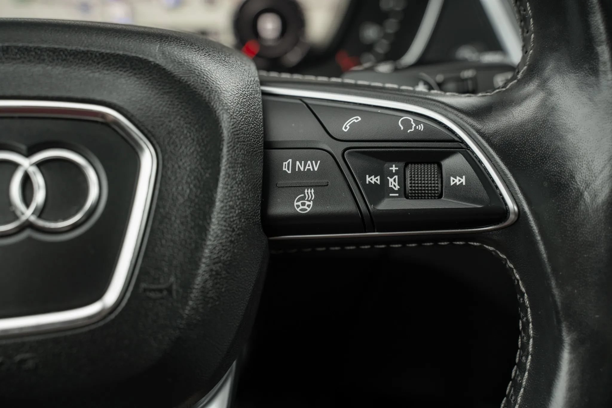 Used 2019 Audi SQ5 Premium Plus w/ Premium Plus Package AWD/4WD image 23