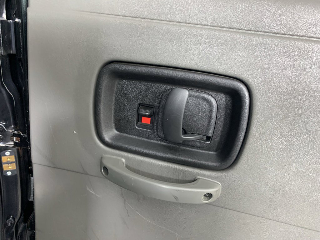 Used 2016 Chevrolet Express 3500 LS w/ Chrome Appearance Package image 29