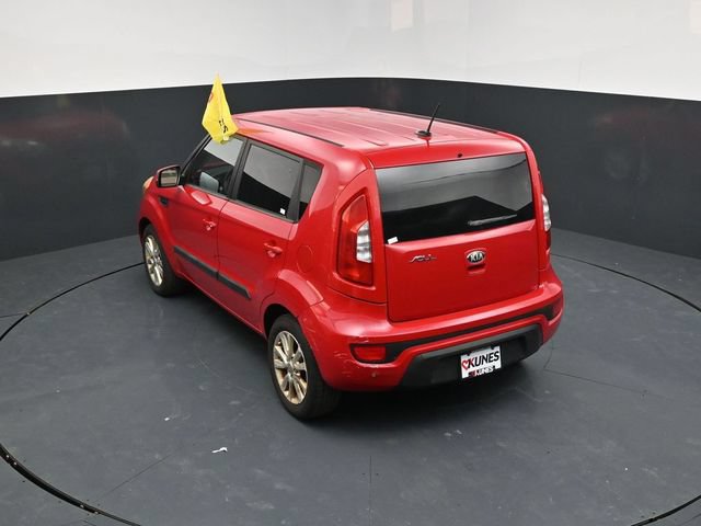 Used 2013 Kia Soul + FWD image 39