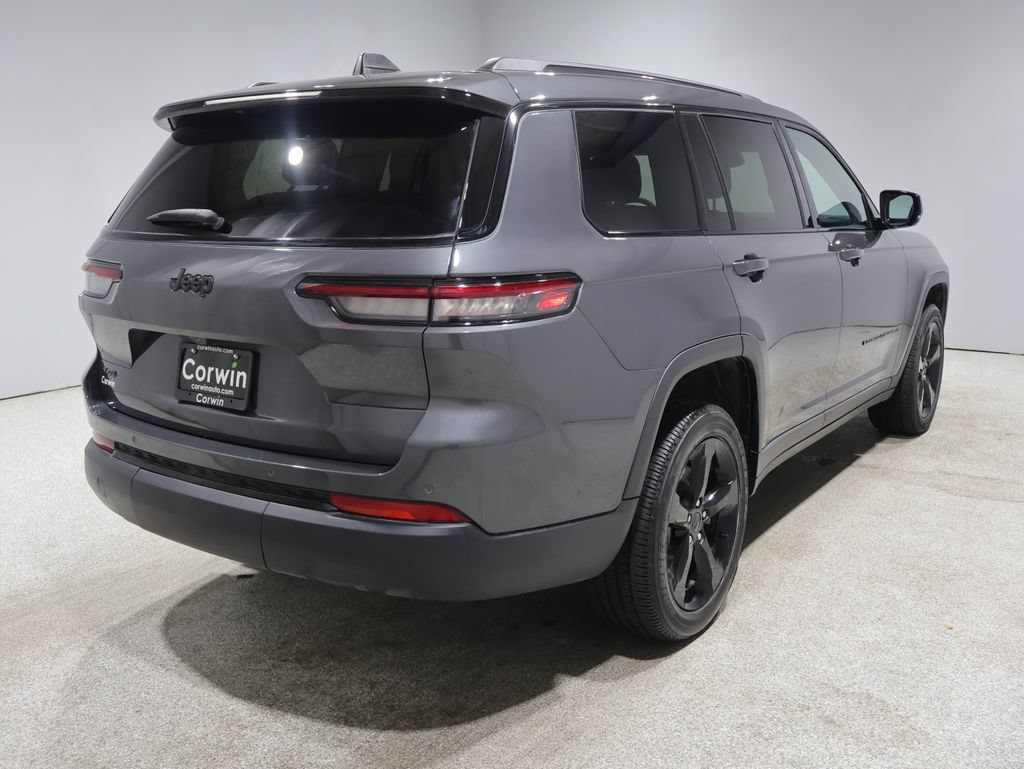 Used 2025 Jeep Grand Cherokee L Altitude AWD/4WD image 2
