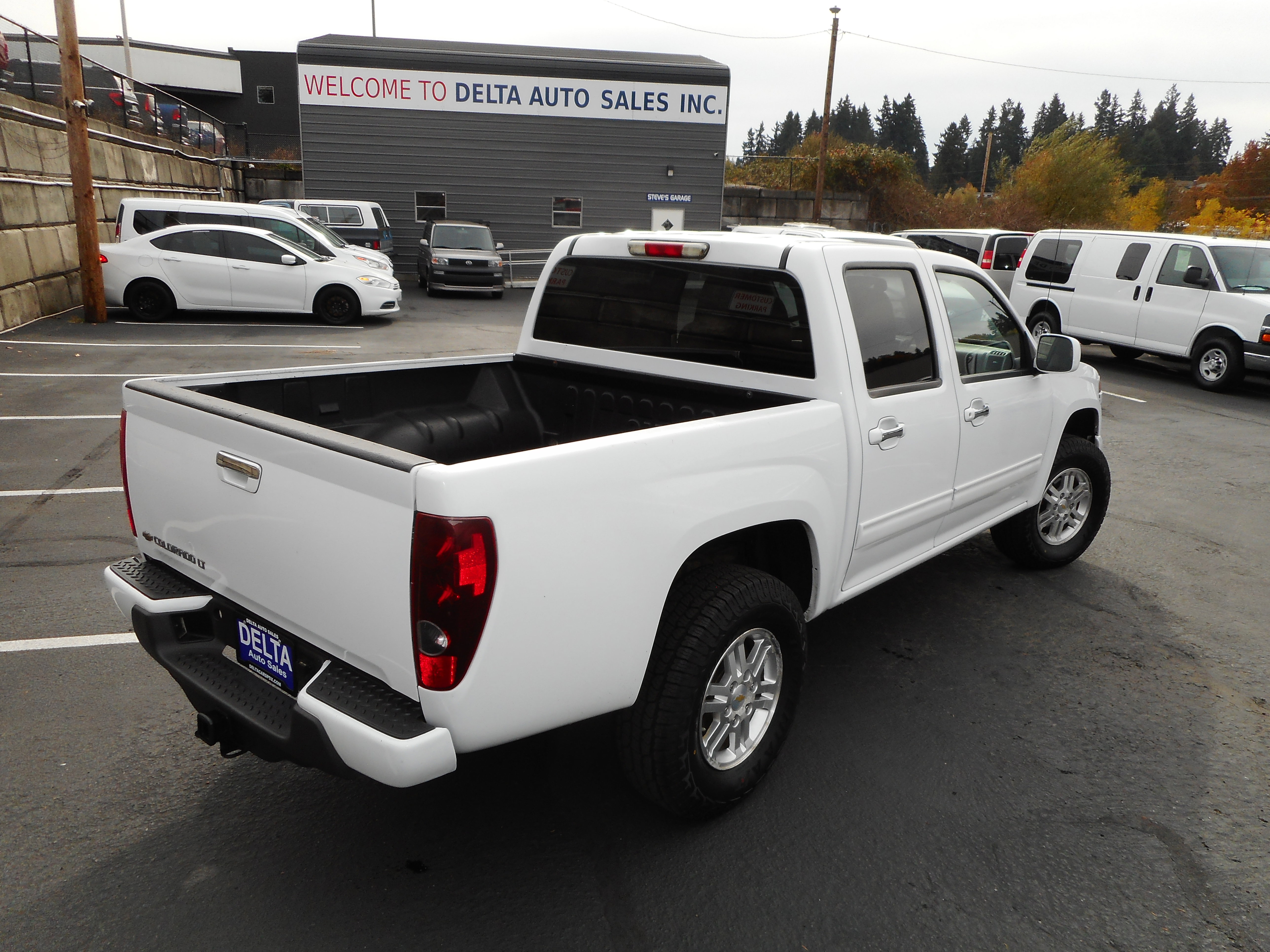 Used 2011 Chevrolet Colorado LT image 10
