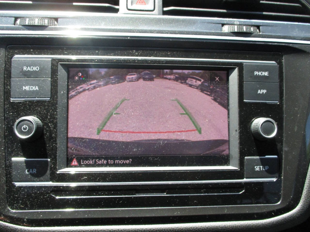 Used 2018 Volkswagen Tiguan S AWD/4WD image 10