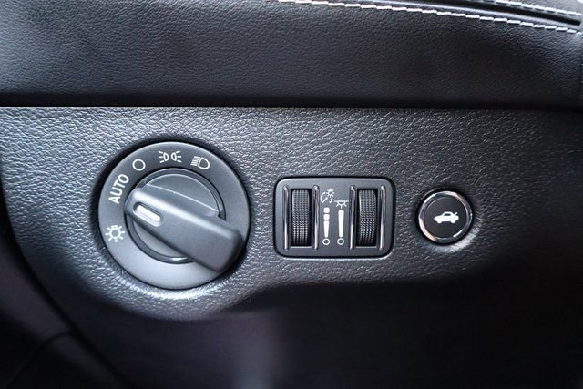 Used 2023 Dodge Challenger SRT Hellcat image 33