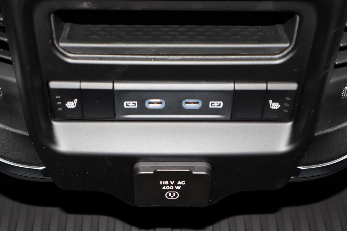 New 2027 RAM 3500 Laramie AWD/4WD image 24