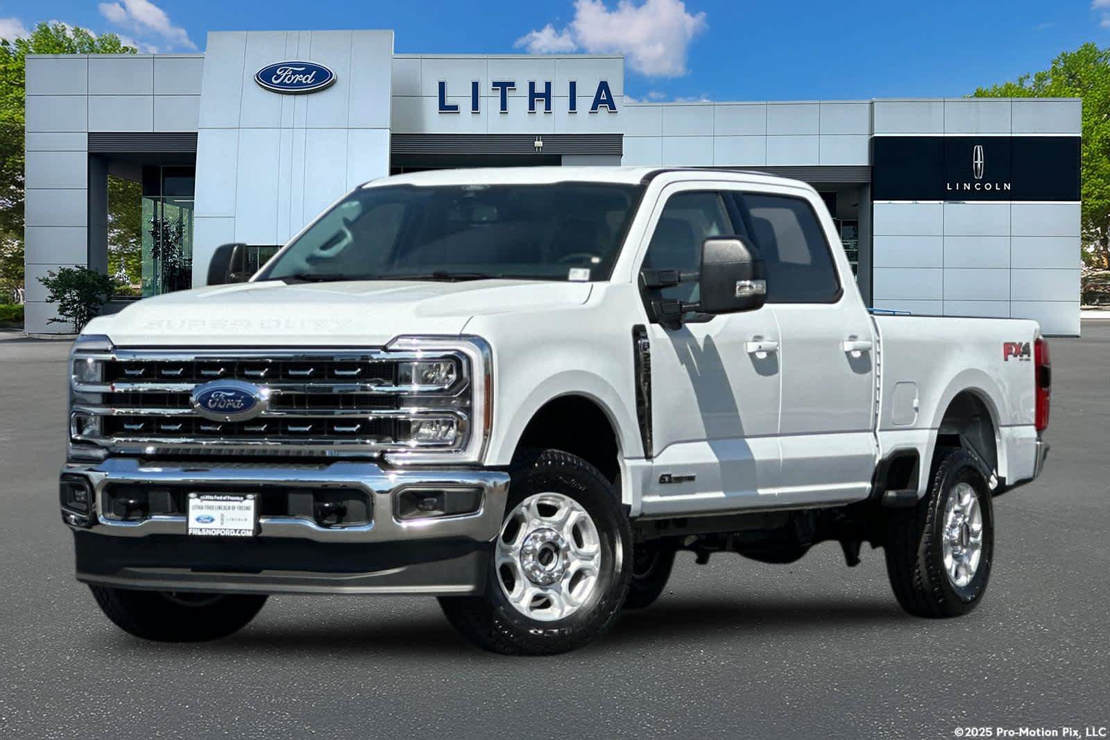 New 2026 Ford F250 XLT w/ XLT Premium Package AWD/4WD image 1