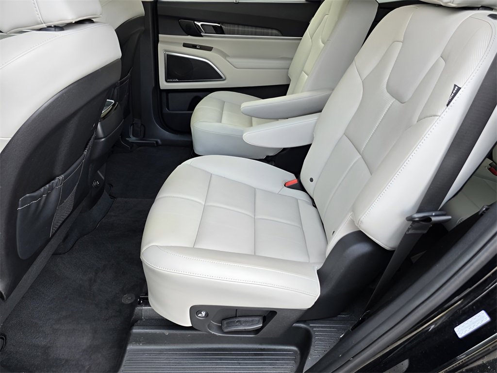 Used 2024 Kia Telluride SX image 17