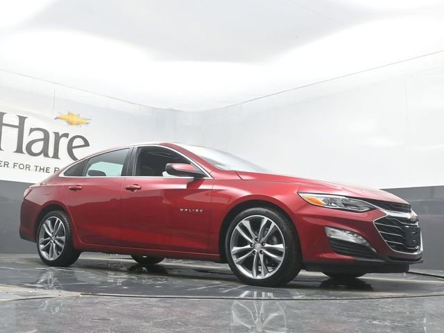 Used 2024 Chevrolet Malibu LT image 2
