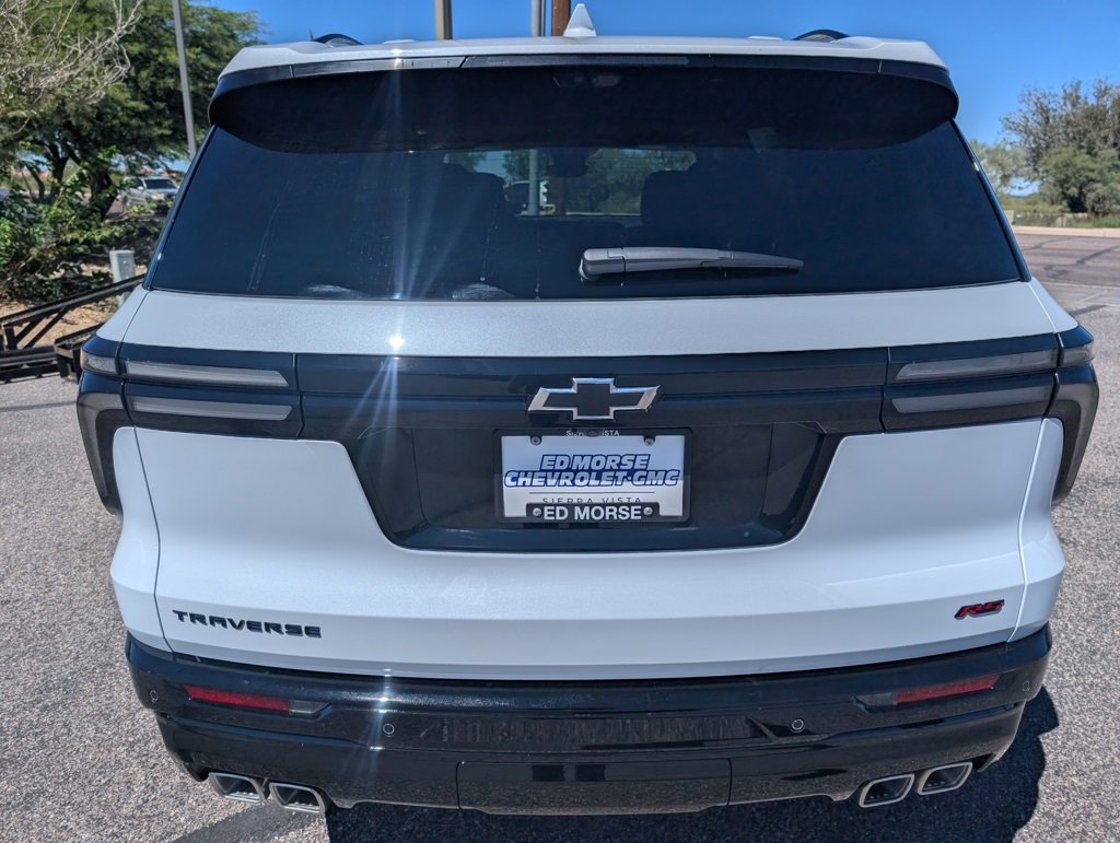 New 2026 Chevrolet Traverse RS w/ LPO, Floor Liner Package image 4