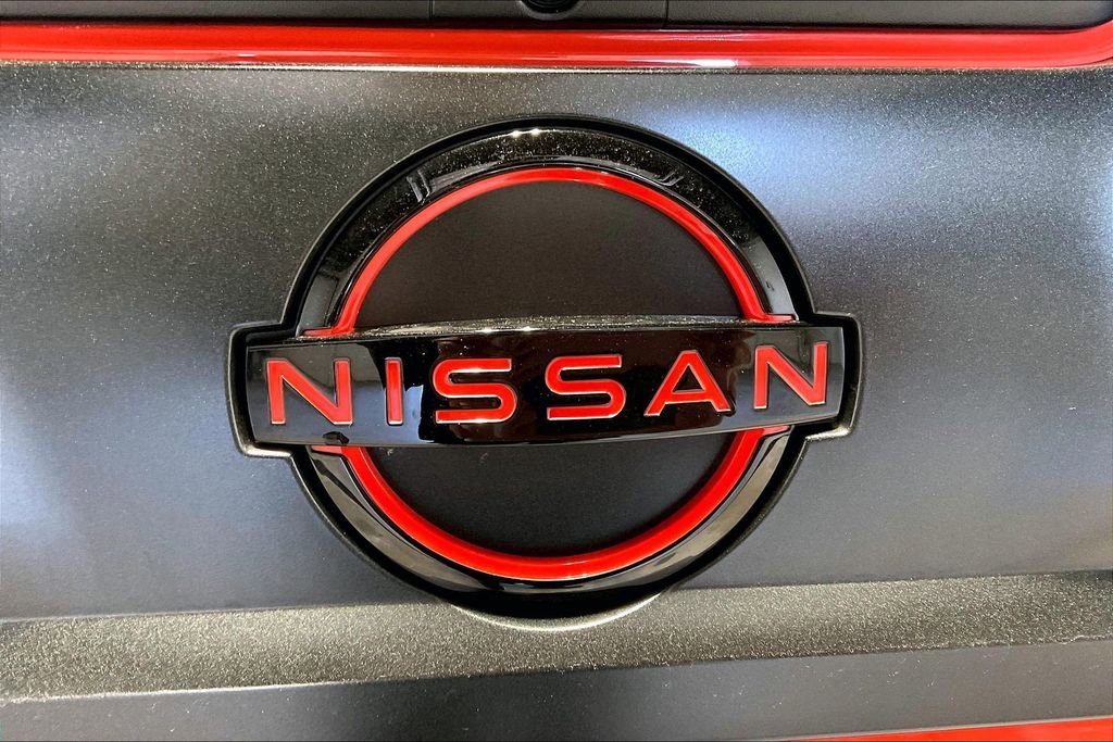 Used 2025 Nissan Frontier PRO-4X image 39