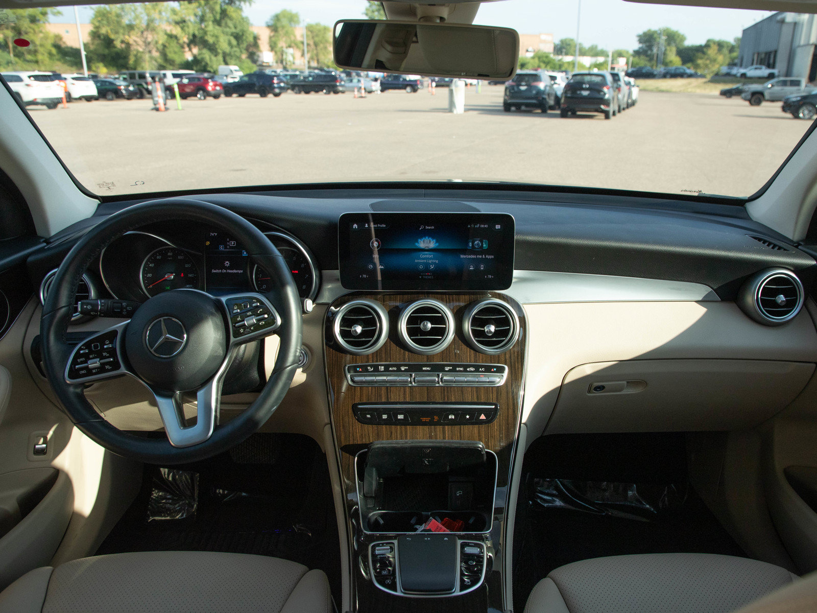 Used 2020 Mercedes-Benz GLC 300 4MATIC image 11