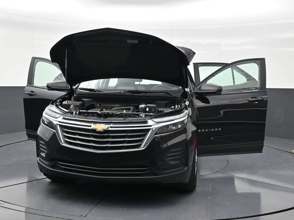 Used 2024 Chevrolet Equinox LS w/ Driver Confidence II Package FWD image 30