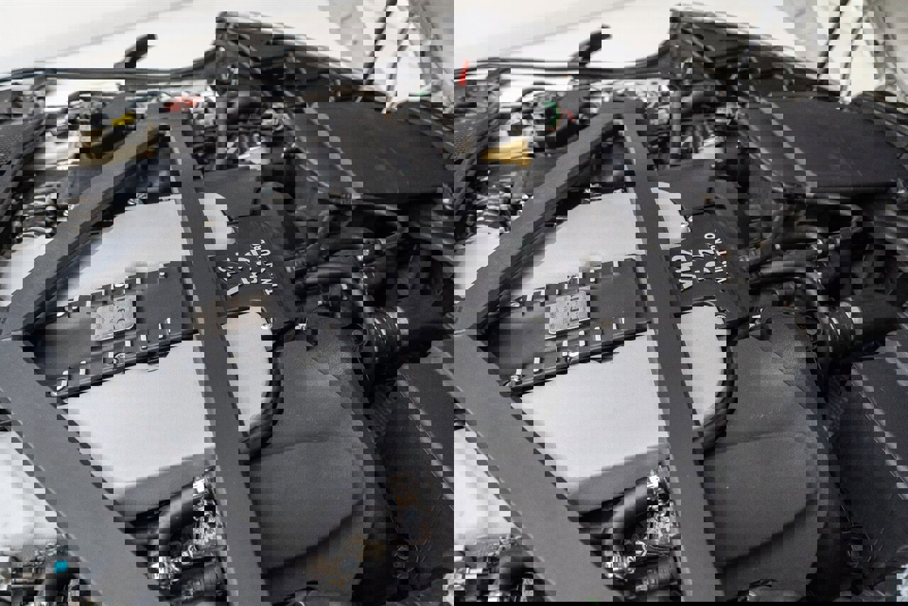 Used 2018 Aston Martin DB11 V12 image 60