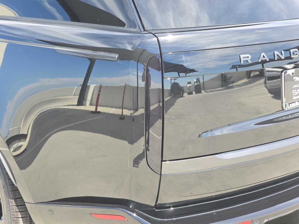New 2026 Land Rover Range Rover SE AWD/4WD image 36