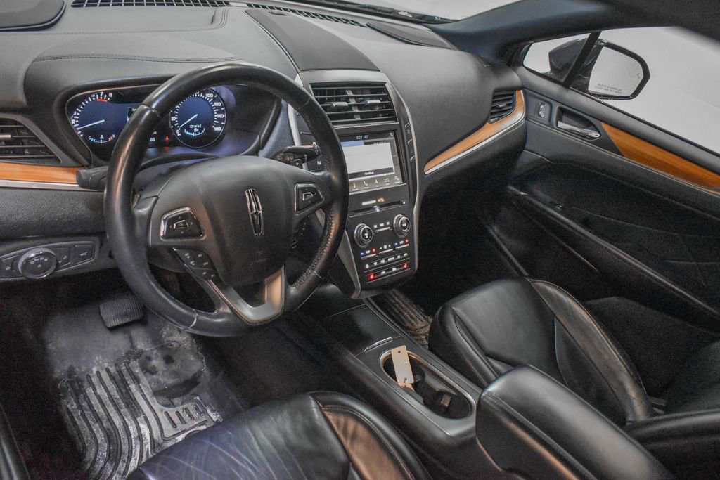 Used 2019 Lincoln MKC Select w/ Select Plus Package image 17